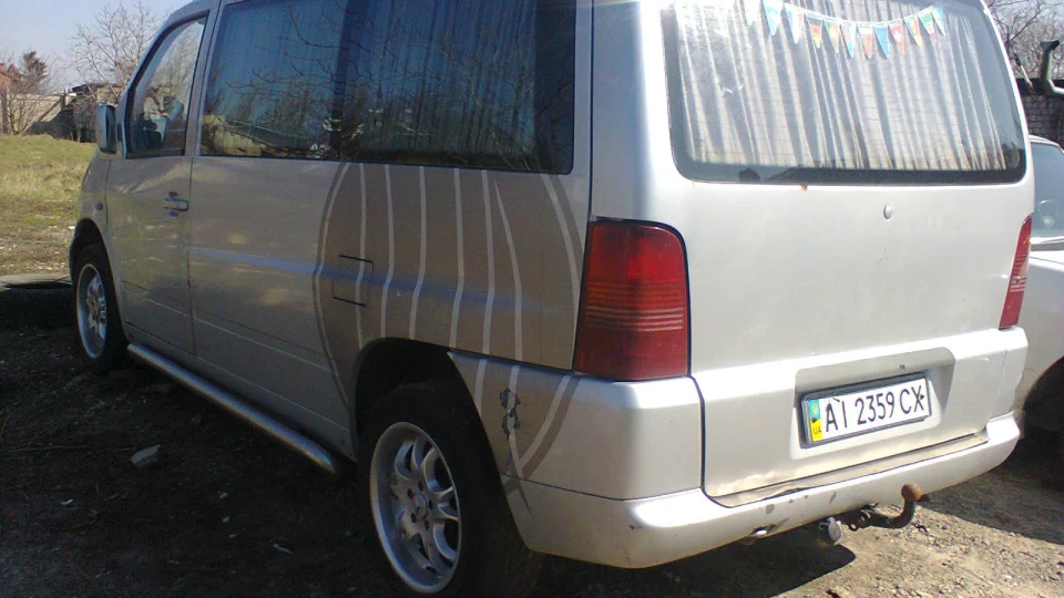 Mercedes-Benz Vito сріблястий металік 2