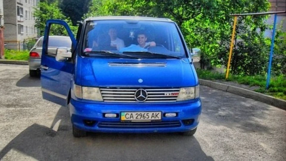 Mercedes-Benz Vito Синячок 4