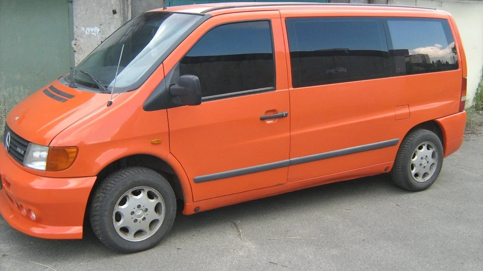 Mercedes-Benz Vito Turbo Orange 2