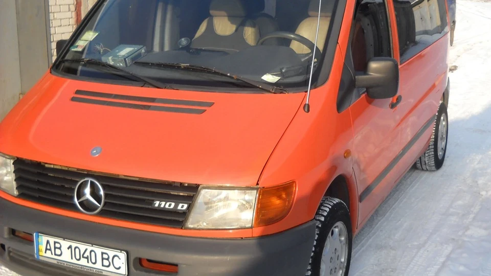 Mercedes-Benz Vito Turbo Orange 5