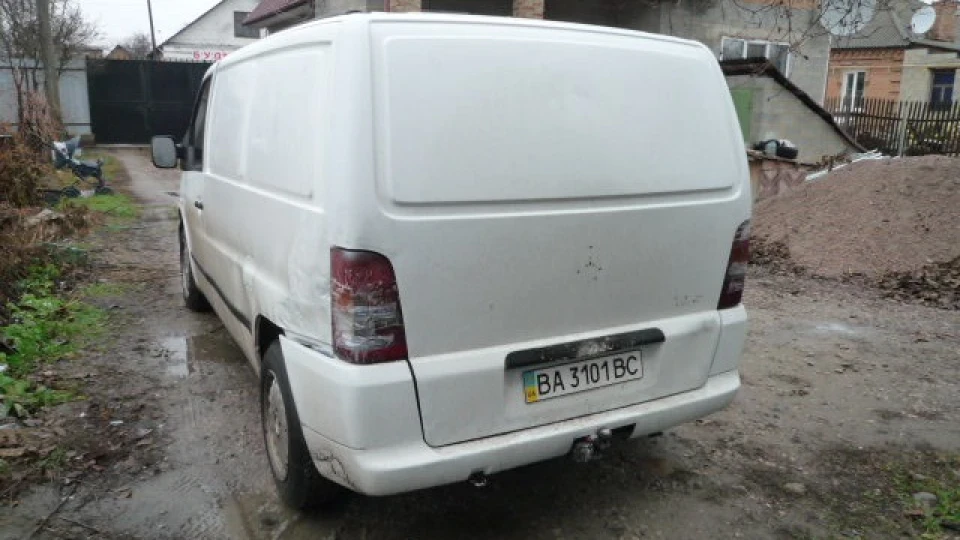 Mercedes-Benz Vito White Panel Van 2