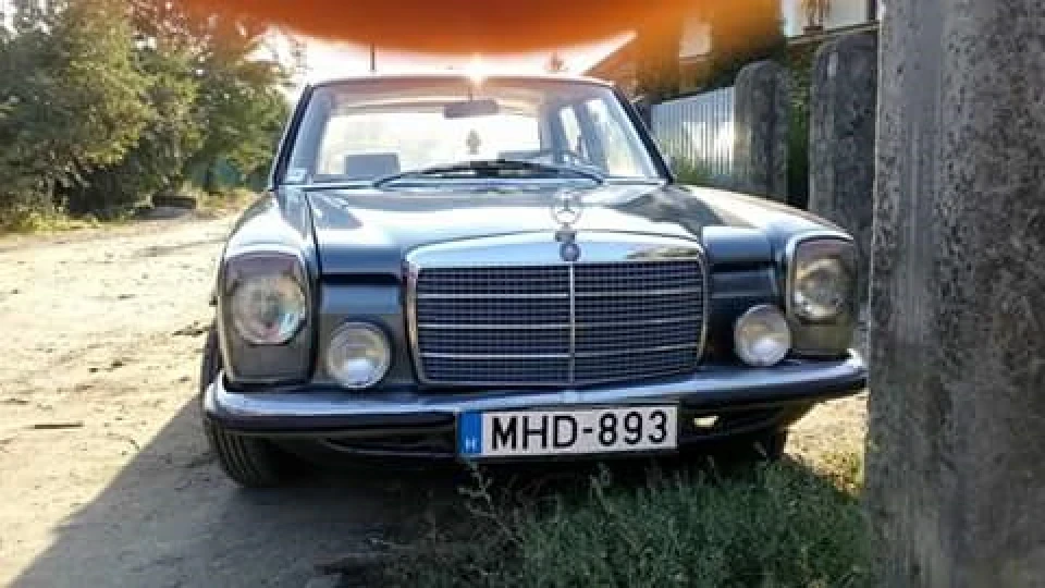 Mercedes-Benz W115