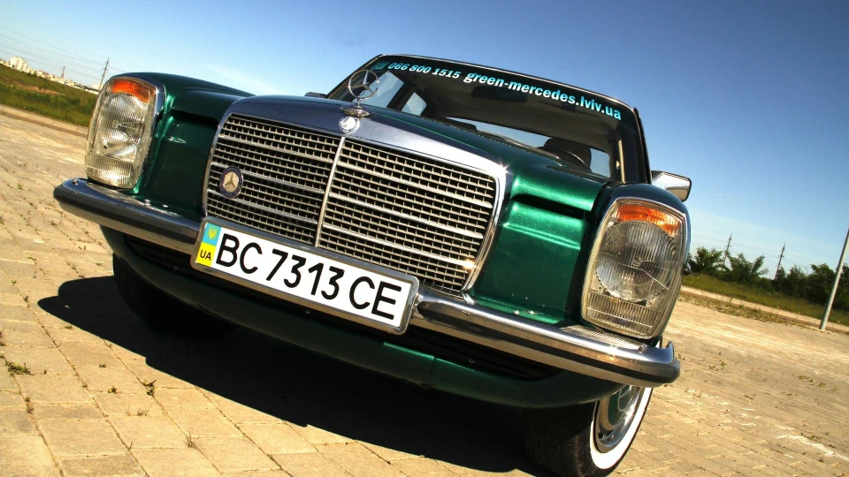 Mercedes-Benz W115 2