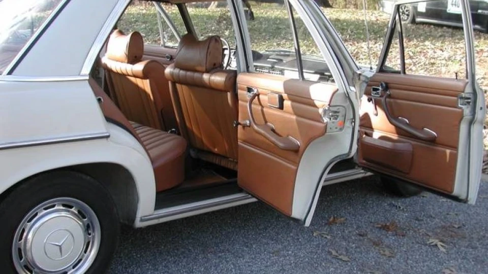Mercedes-Benz W115 2.0 бенз