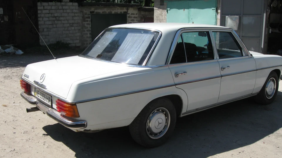 Mercedes-Benz W115 2,0 дизель 2