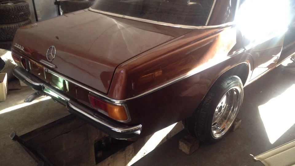 Mercedes-Benz W115 Дідусь