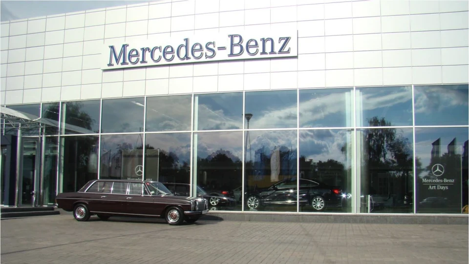 Mercedes-Benz W115 pullman 5
