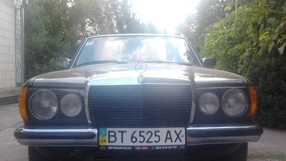 Mercedes-Benz W123 4