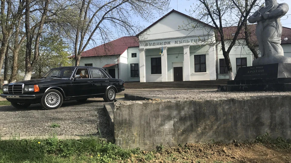 Mercedes-Benz W123 5