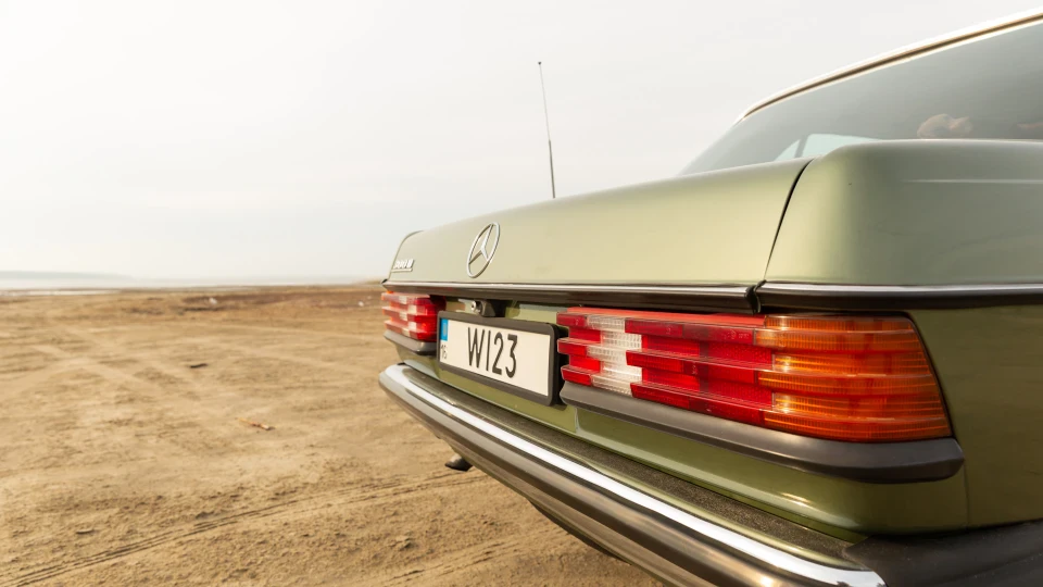 Mercedes-Benz W123 5