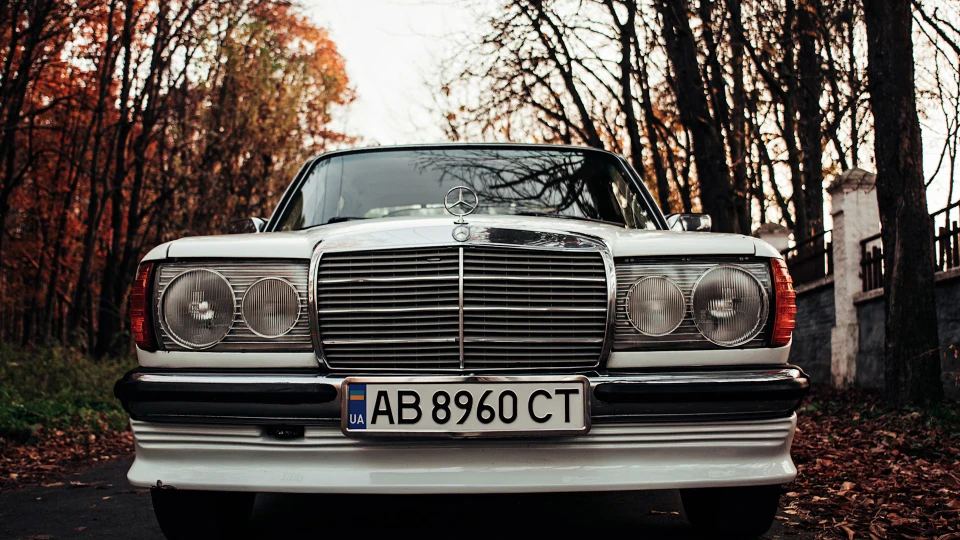 Mercedes-Benz W123 4