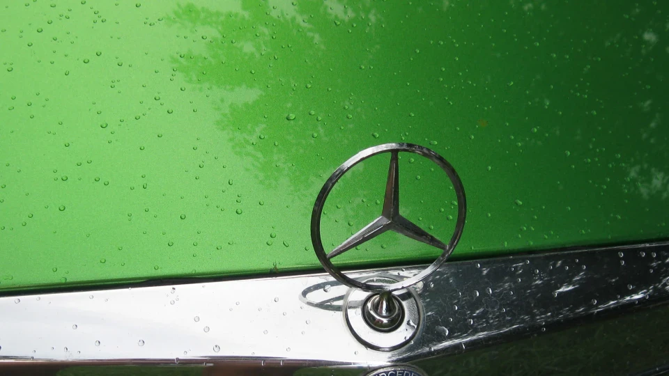 Mercedes-Benz W123 2
