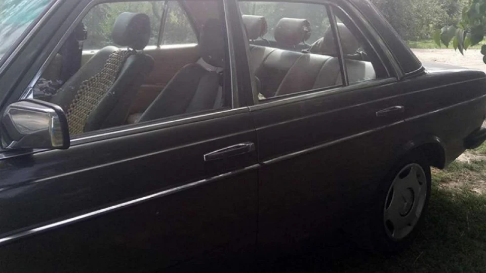 Mercedes-Benz W123 4