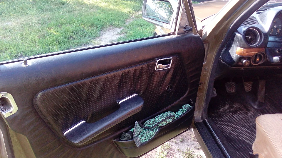 Mercedes-Benz W123 4