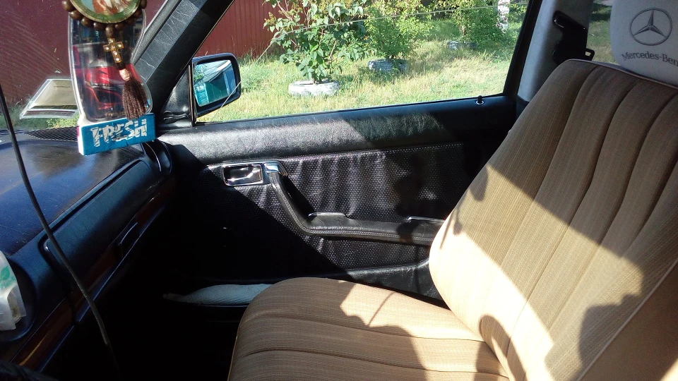 Mercedes-Benz W123 5