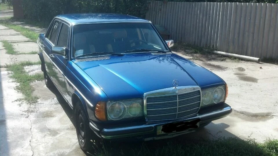 Mercedes-Benz W123