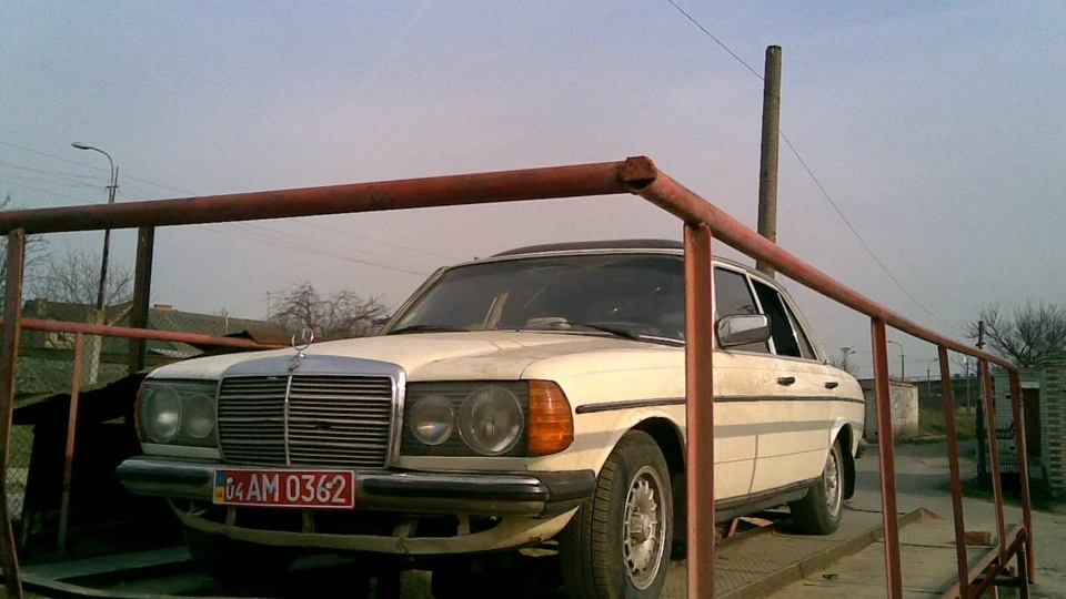 Mercedes-Benz W123 3