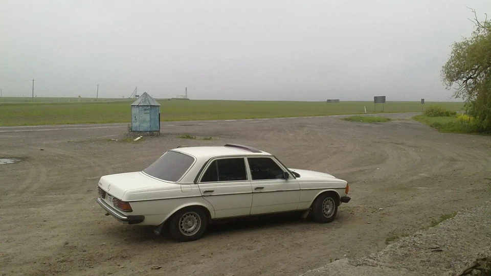Mercedes-Benz W123 4