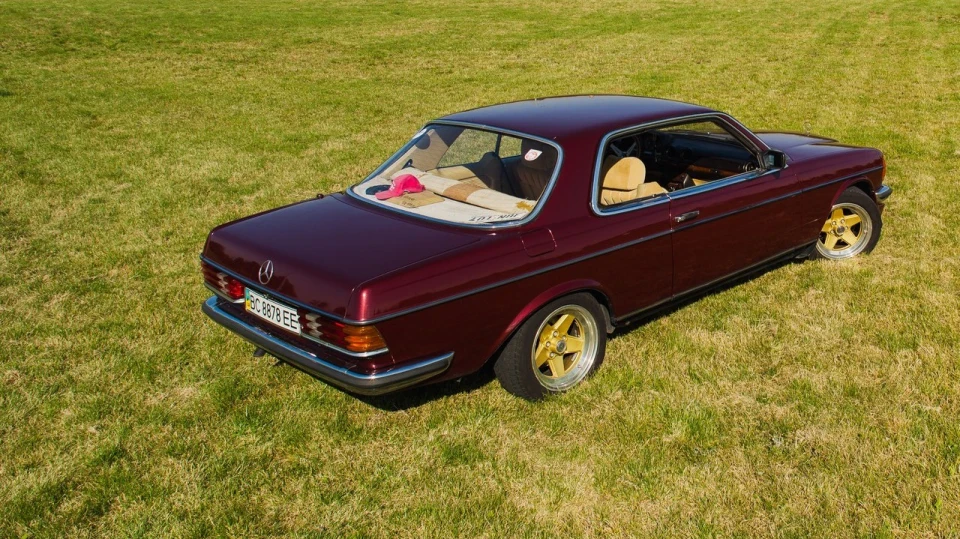 Mercedes-Benz W123 3