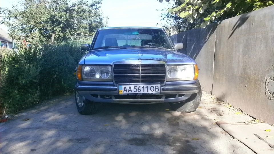 Mercedes-Benz W123