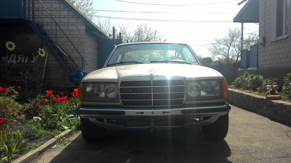 Mercedes-Benz W123 3