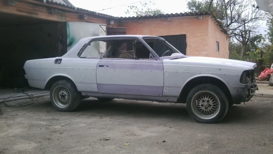 Mercedes-Benz W123 5