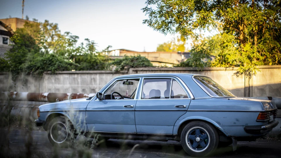Mercedes-Benz W123 5