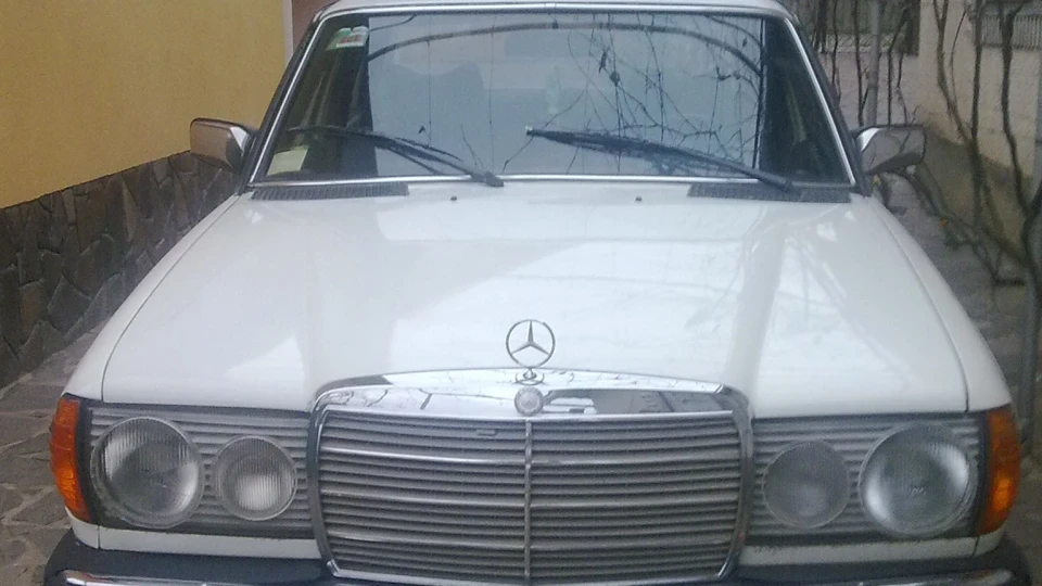 Mercedes-Benz W123 2.0 дизель, хутро. 4-ст. 4