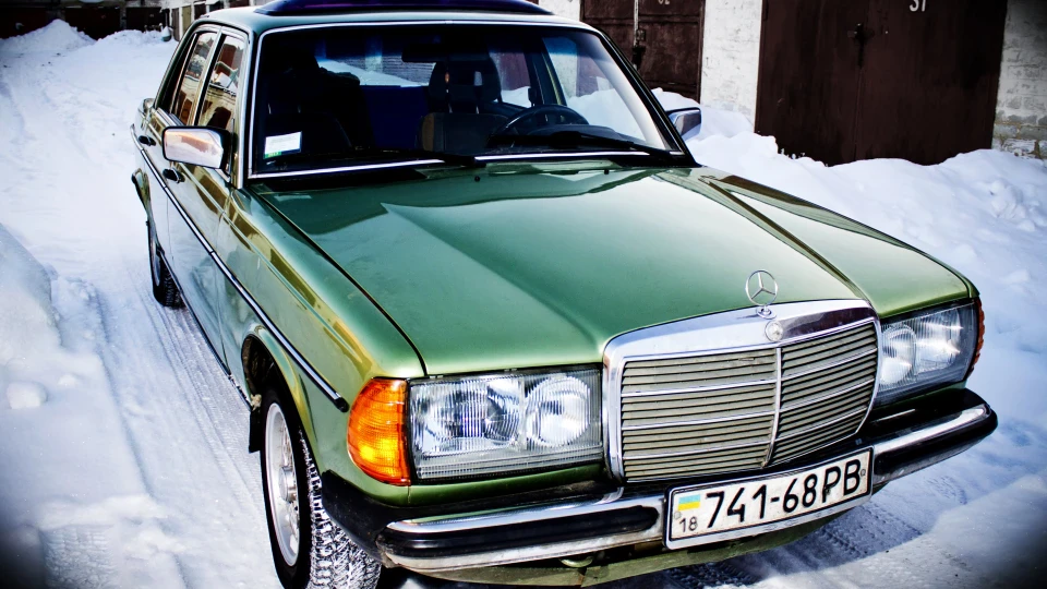 Mercedes-Benz W123 200d 2