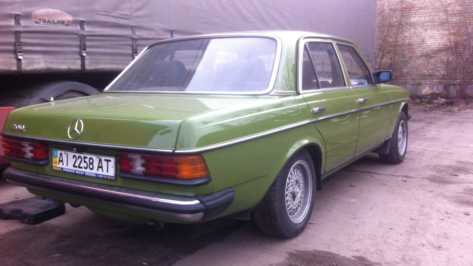 Mercedes-Benz W123 2,0L m102/ 109л.с 2