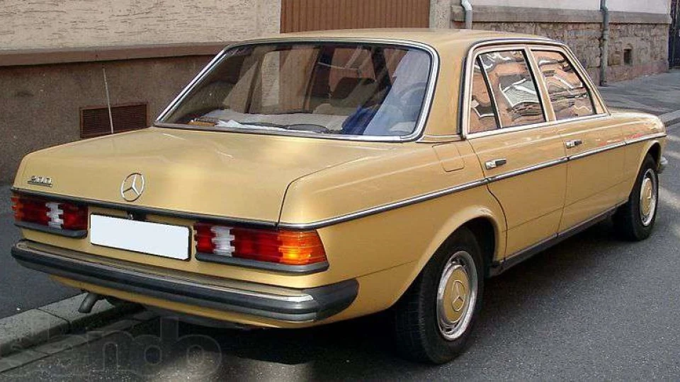 Mercedes-Benz W123 2,3 бензин 2
