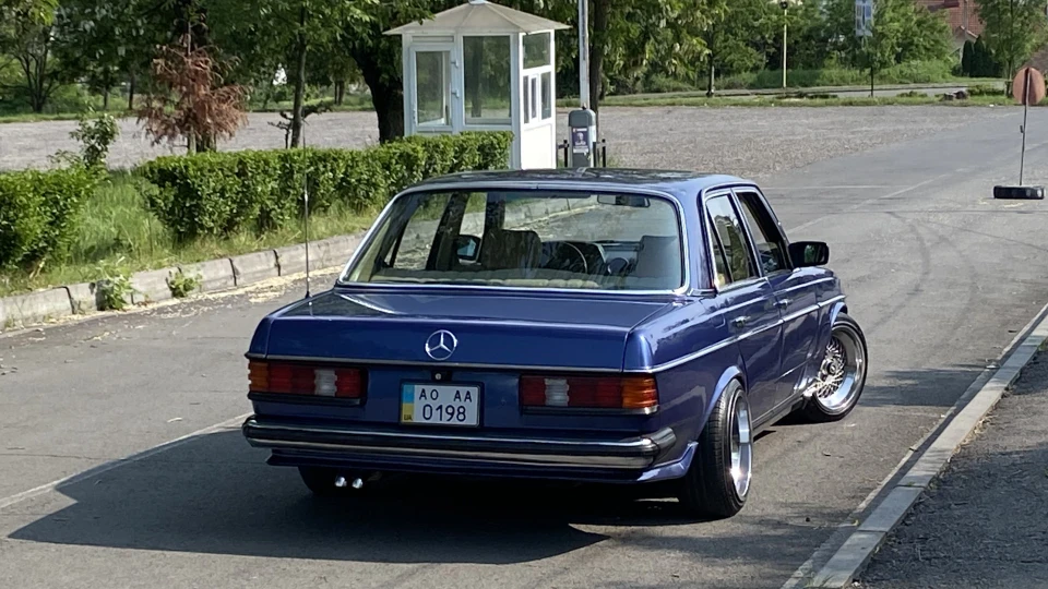 Mercedes-Benz W123 2.3 бензин 5