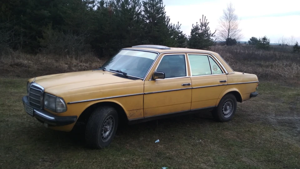 Mercedes-Benz W123 2,3 м115