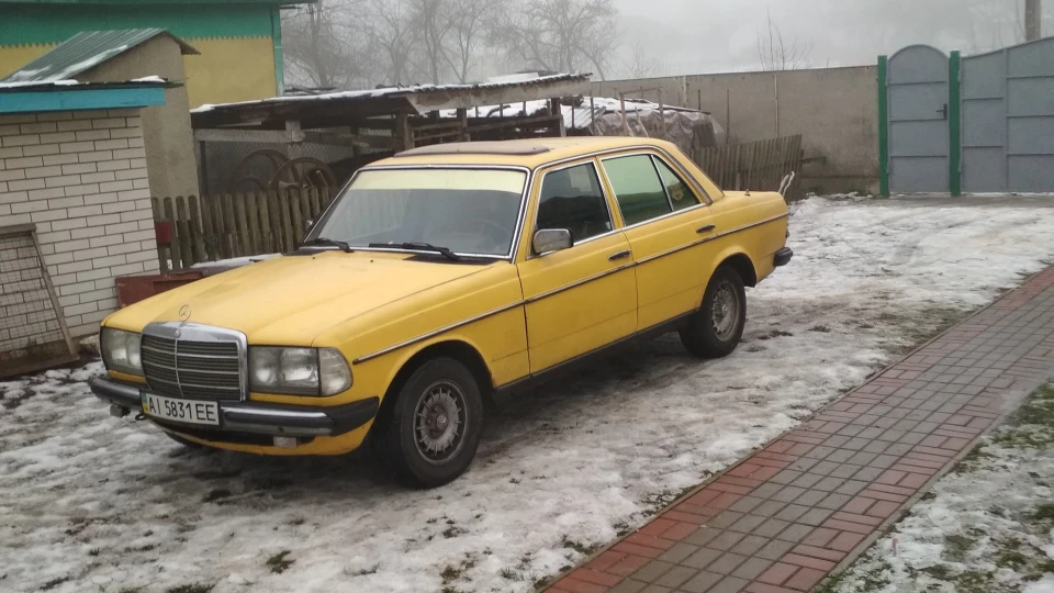 Mercedes-Benz W123 2,3 м115 2