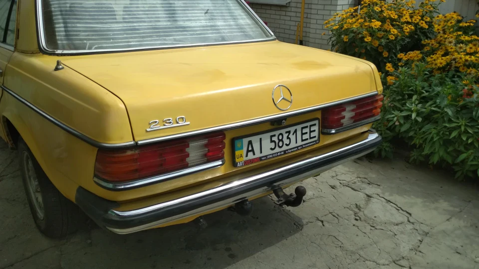 Mercedes-Benz W123 2,3 м115 4