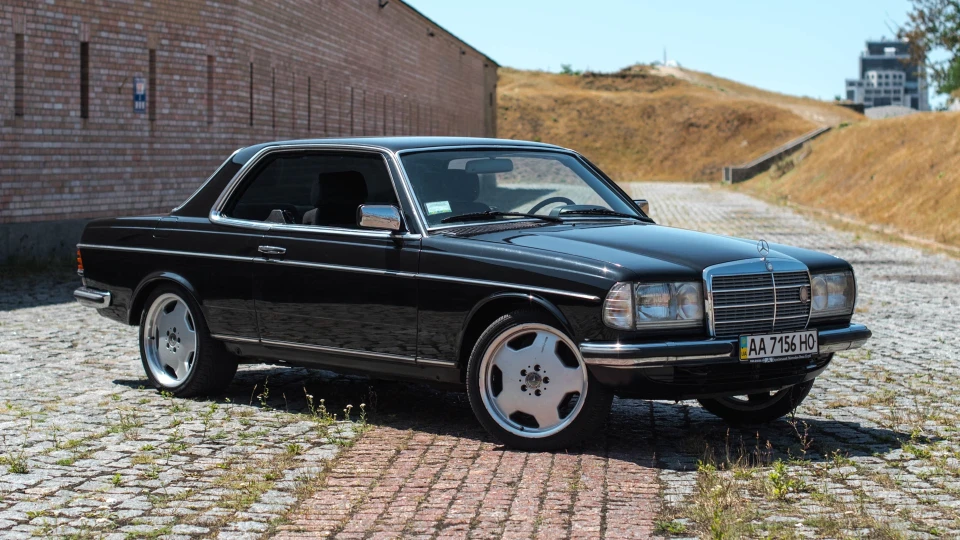 Mercedes-Benz W123 230CE, Airbag,Clima,ABS 3
