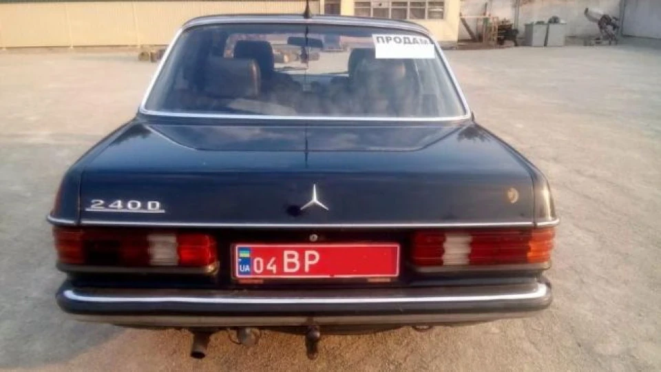 Mercedes-Benz W123 2.4 D