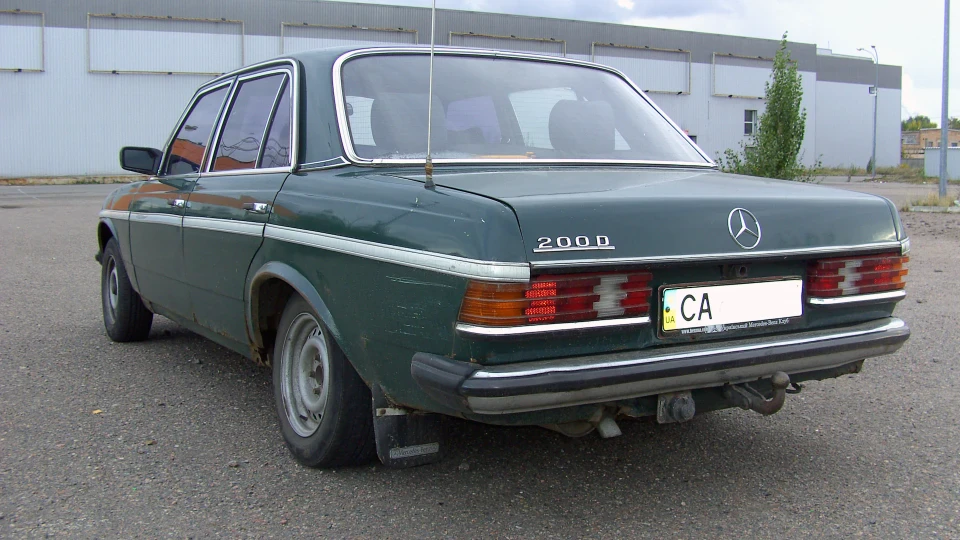 Mercedes-Benz W123 2.4 OM616 3