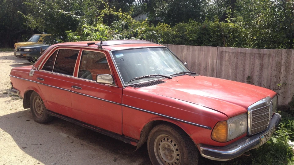 Mercedes-Benz W123 240D w123 3
