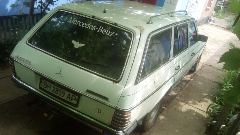 Mercedes-Benz W123 240TD Viktoria 5