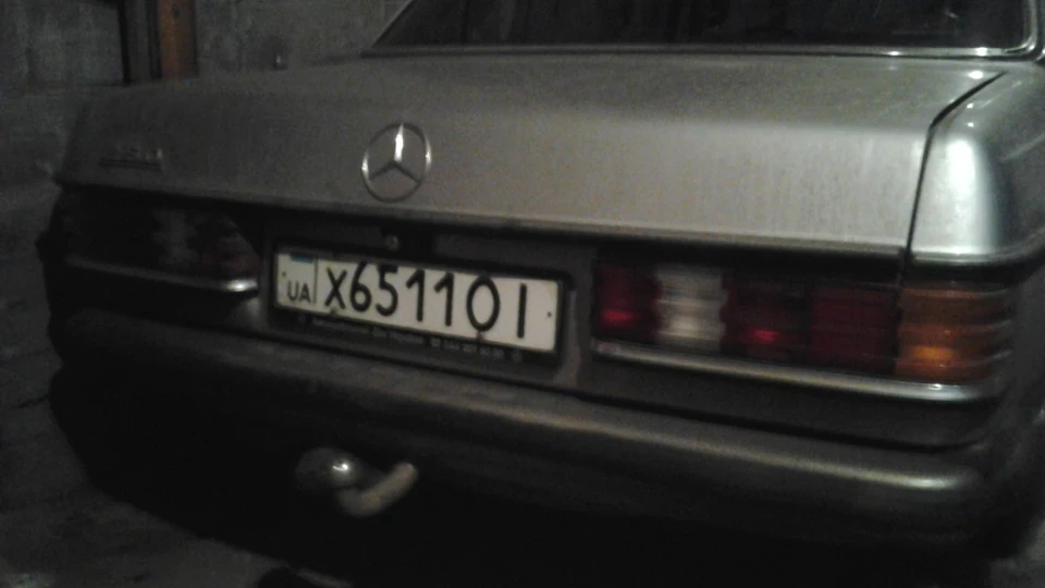 Mercedes-Benz W123 2.8Е 2