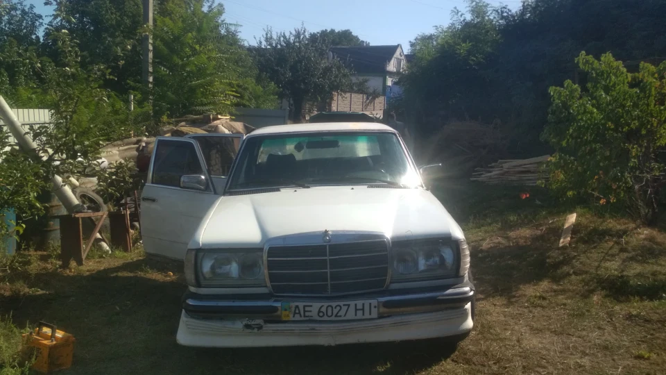 Mercedes-Benz W123 3 літри дизель 2
