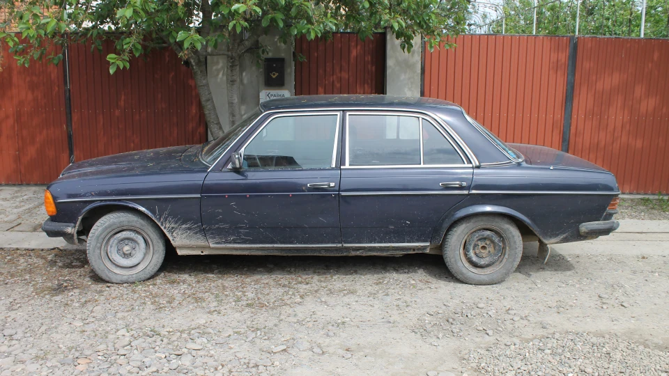 Mercedes-Benz W123 3.0 Diesel 2
