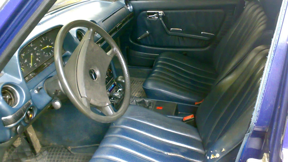 Mercedes-Benz W123 3.0 3