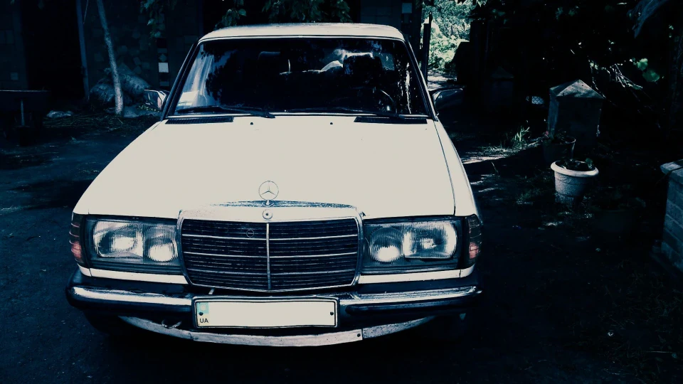 Mercedes-Benz W123 _Біла валізка_ 4