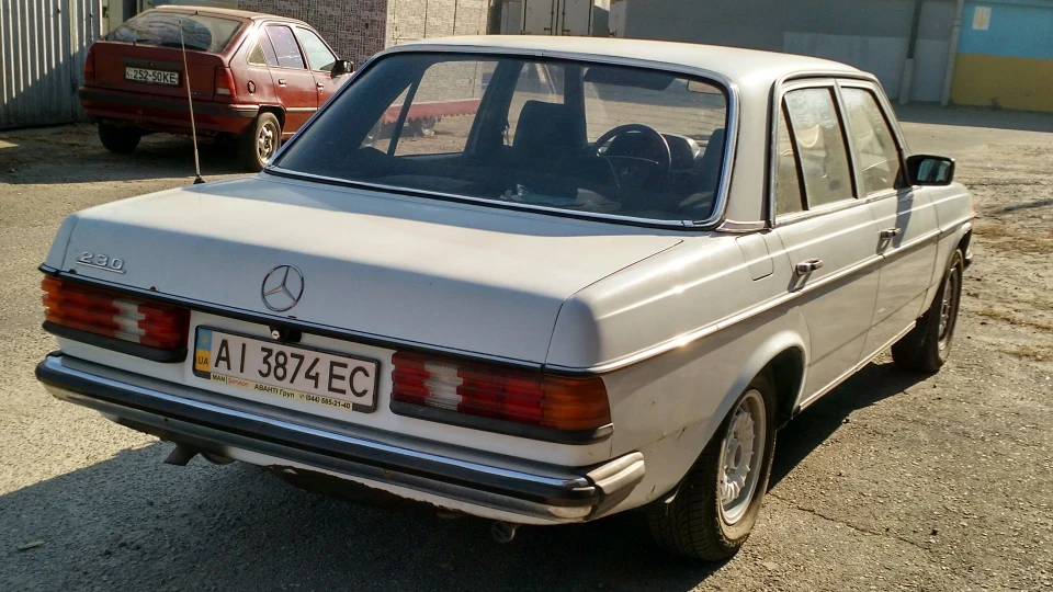 Mercedes-Benz W123 Білий Джо m111.940 Proj. 2
