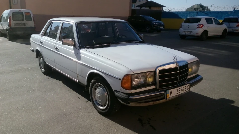 Mercedes-Benz W123 Білий Джо m111.940 Proj. 3
