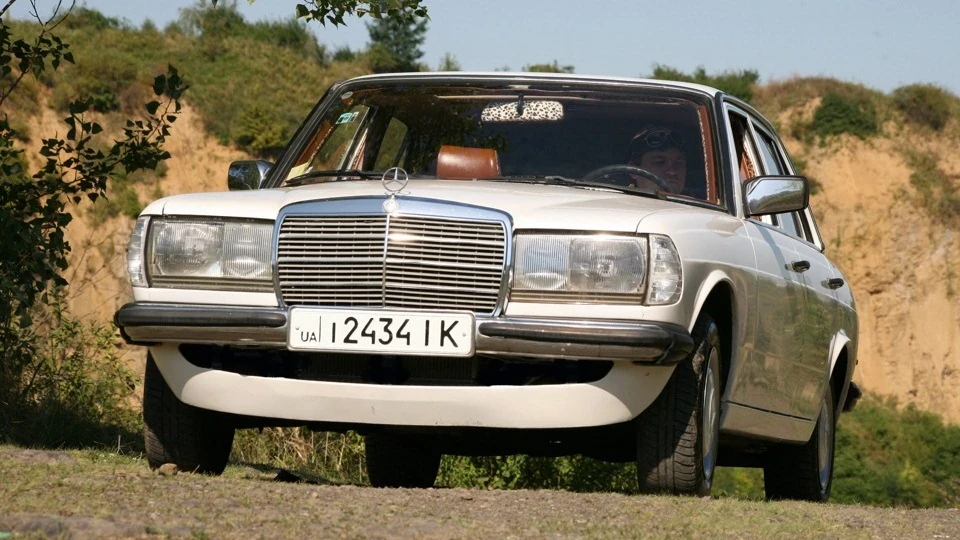 Mercedes-Benz W123 Білий перламутр 2.0 д.т 2