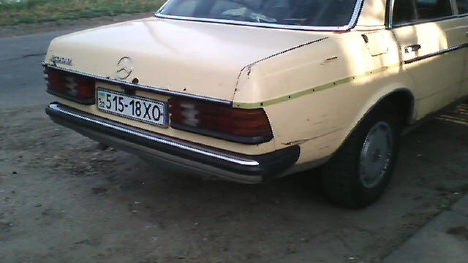 Mercedes-Benz W123 Cгнил( 3