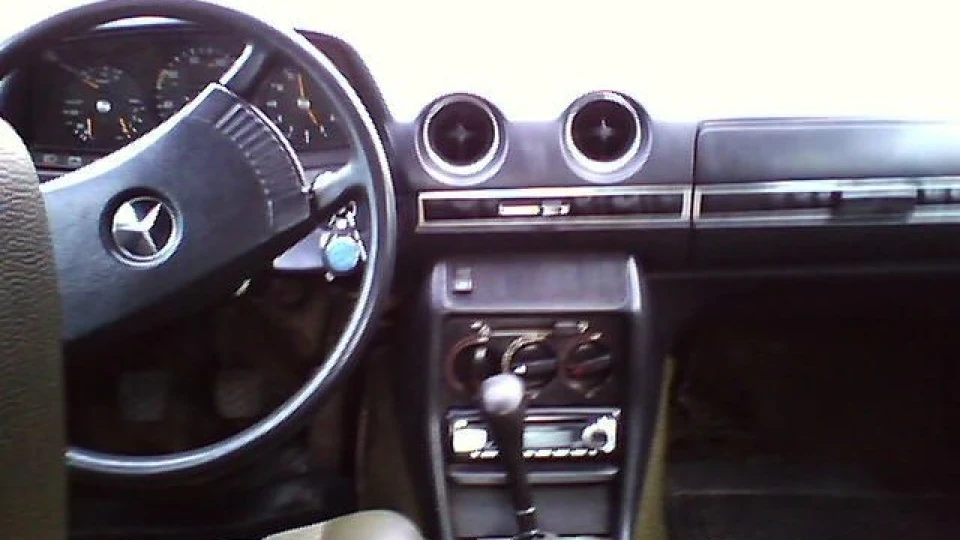 Mercedes-Benz W123 Cгнил( 5